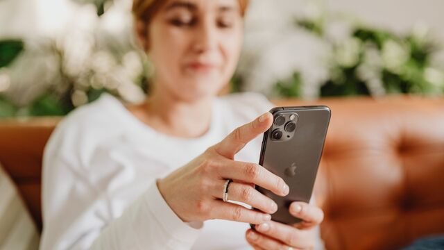 Best Companies Offering Free Phones Through Lifeline